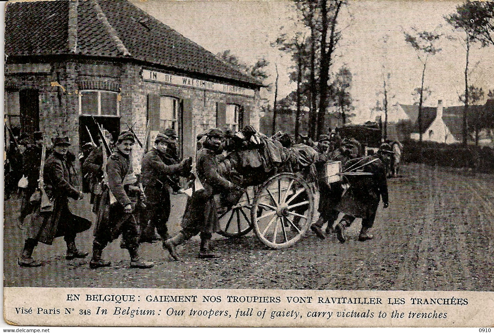 BELGISCH LEGER-L'ARMEE BELGE"GAIEMENT NOS TROUPIERS VONT RAVITAILLER LES TRANCHEES-BEVOORRADING TOEPEN IN DE LOOPGRAVEN" - Weltkrieg 1914-18