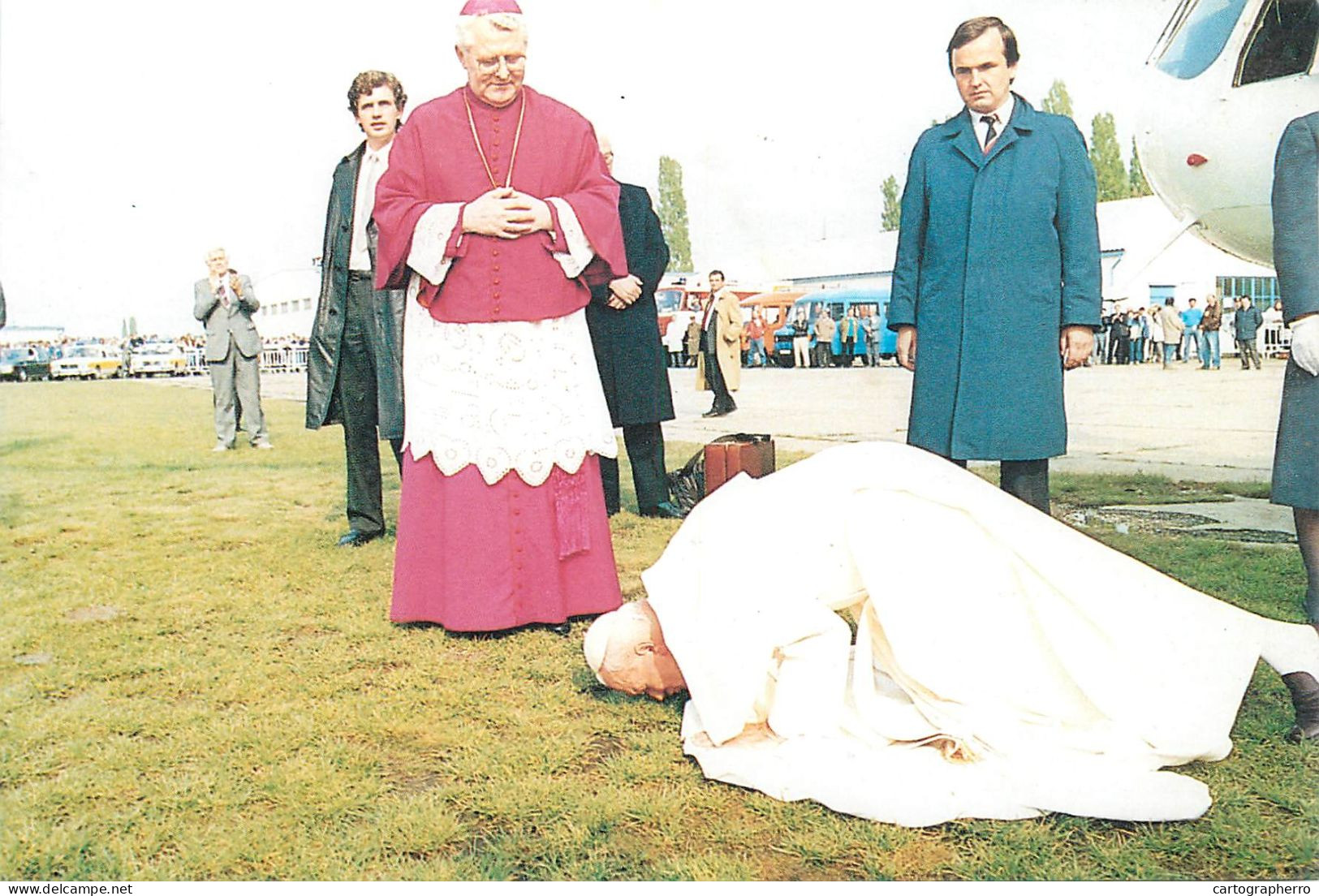 Pope John Paul II Papal Travels Postcard Czechia Prague - Popes