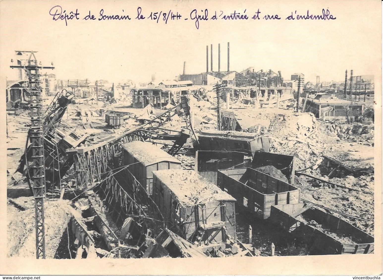 Photo Exploitation SNCF Dépot De Somain Nord Le 15/8/1844 Gril D'entrée Après Destruction Seconde Guerre Mondiale - Trains