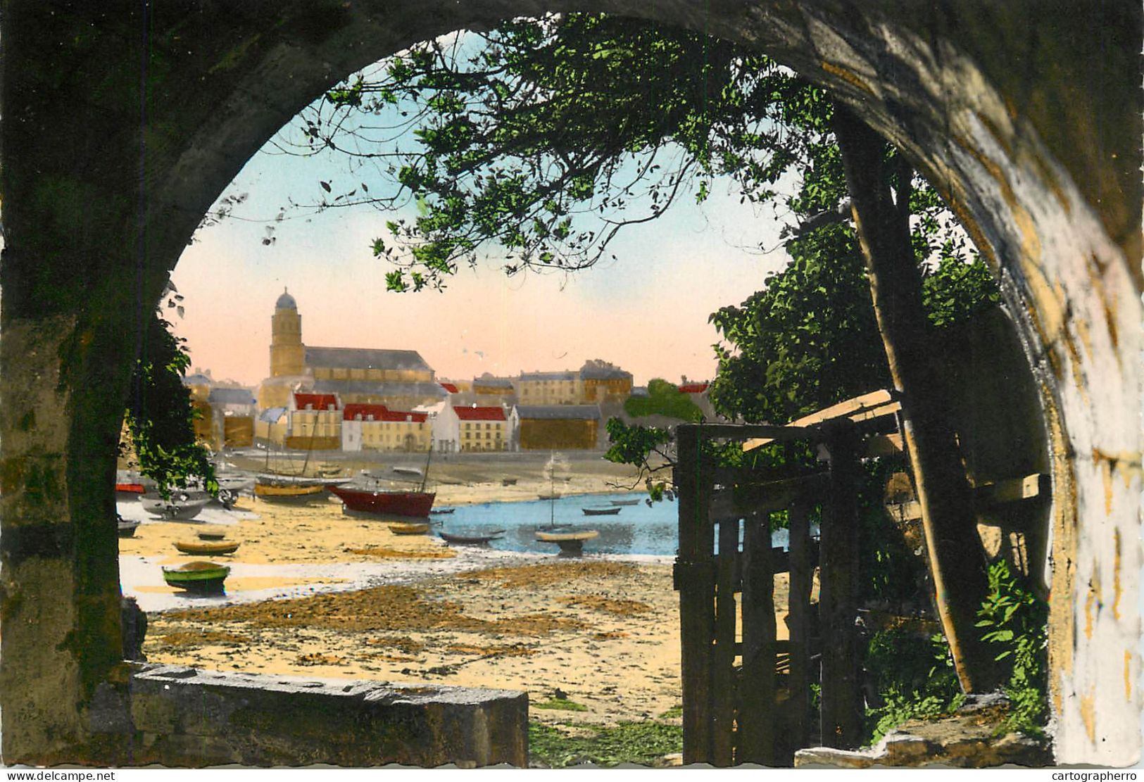 Navigation Sailing Vessels & Boats Themed Postcard Saint Servan Eglise Sainte Croix - Veleros