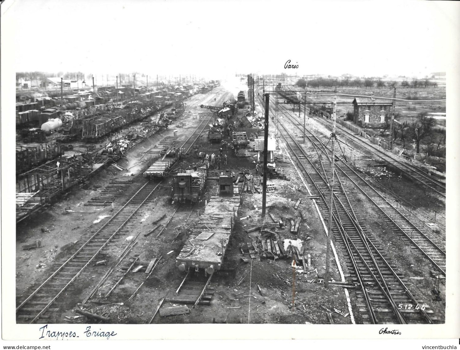 2 Photo Exploitation SNCF Gare De Trappes Triage 5 12 1944 Après Destruction Seconde Guerre Mondiale - Trains