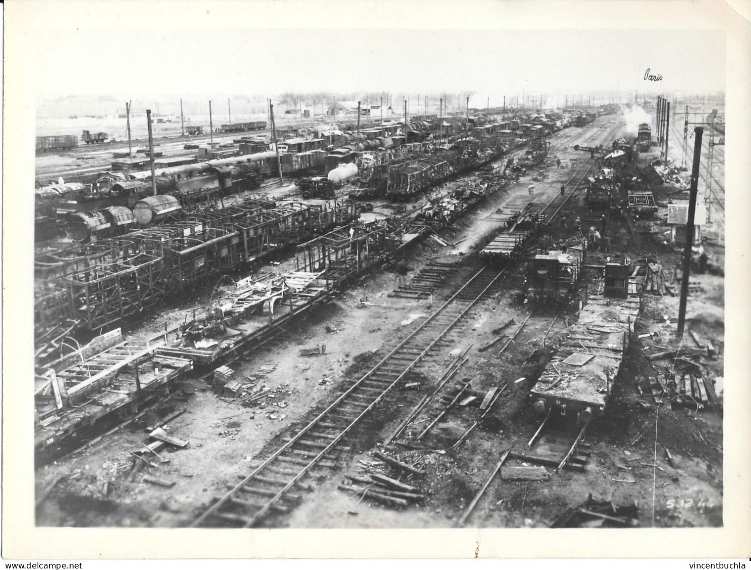 2 Photo Exploitation SNCF Gare De Trappes Triage 5 12 1944 Après Destruction Seconde Guerre Mondiale - Trains