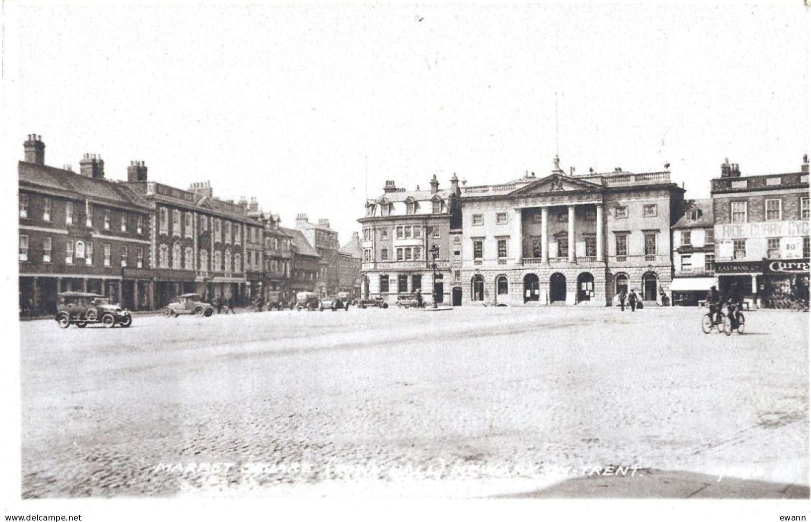Angleterre - Carte Postale - Market Square (Town Hall) - Newark-on-Trent - Other & Unclassified