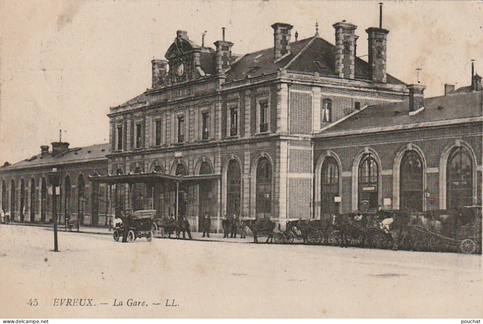 XXX -(27) EVREUX - LA GARE - ANIMATION - CALECHES - 2 SCANS  - Evreux