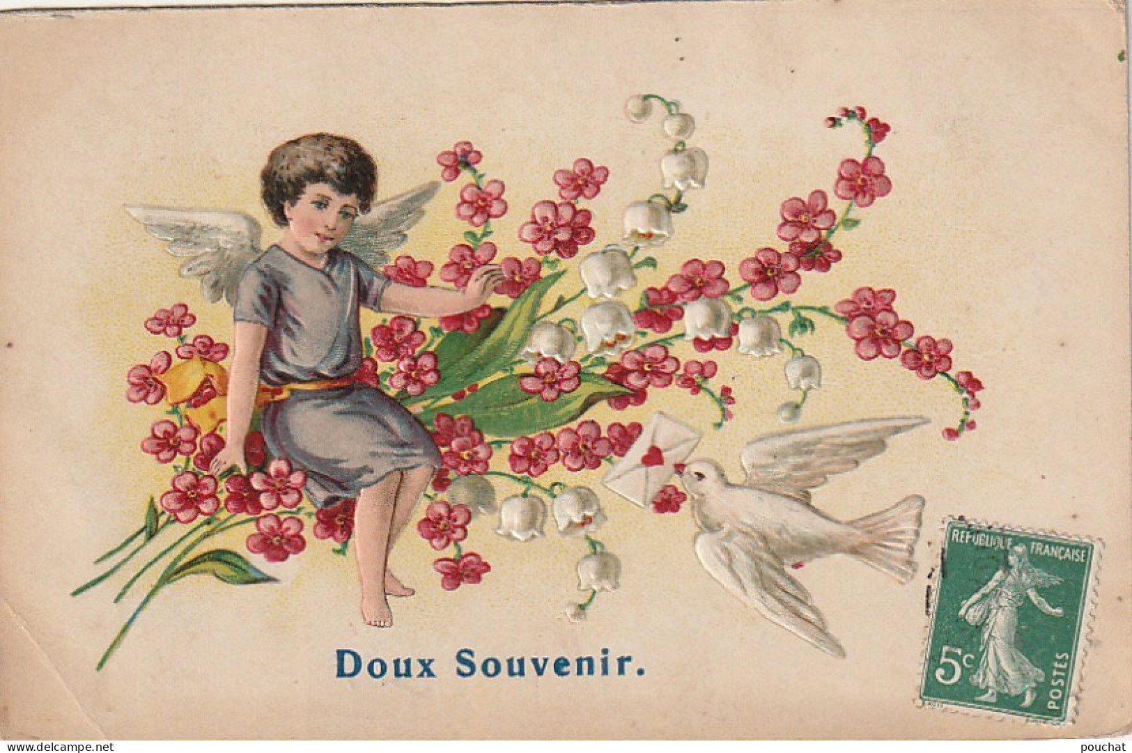 XXX - " DOUX SOUVENIR " - CARTE GAUFREE -  ANGELOT SUR BRASSEE DE FLEURS ET COLOMBE MESSAGERE - 2 SCANS - Other & Unclassified