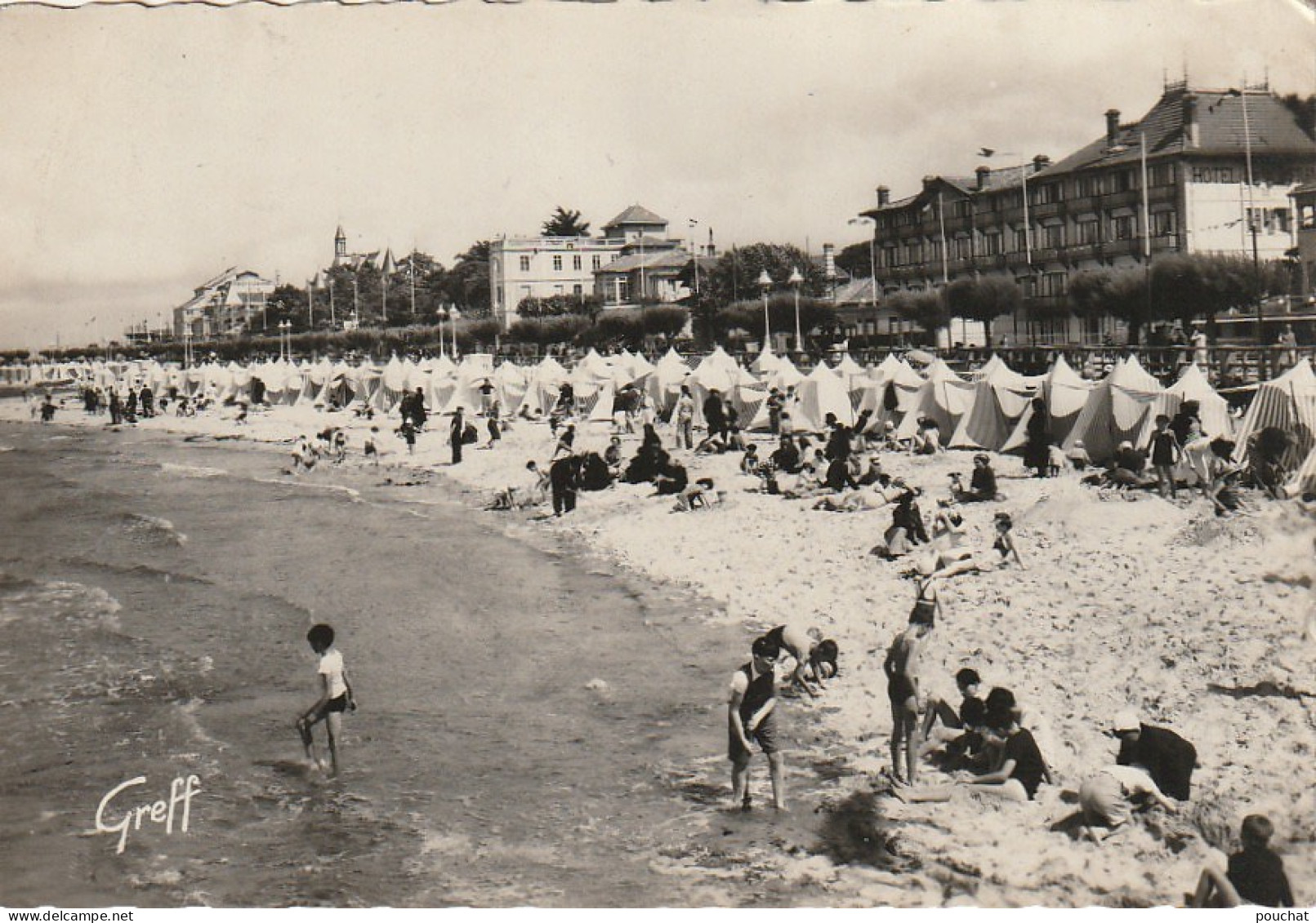 XXX -(33) ARCACHON - LA PLAGE - ANIMATION - JEUX D' ENFANTS - 2 SCANS - Arcachon