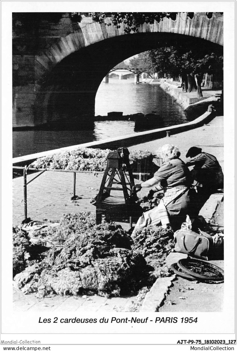 AJTP9-75-0984 - PARIS - Les Deux Cardeuses Du Pont-neuf - Bridges