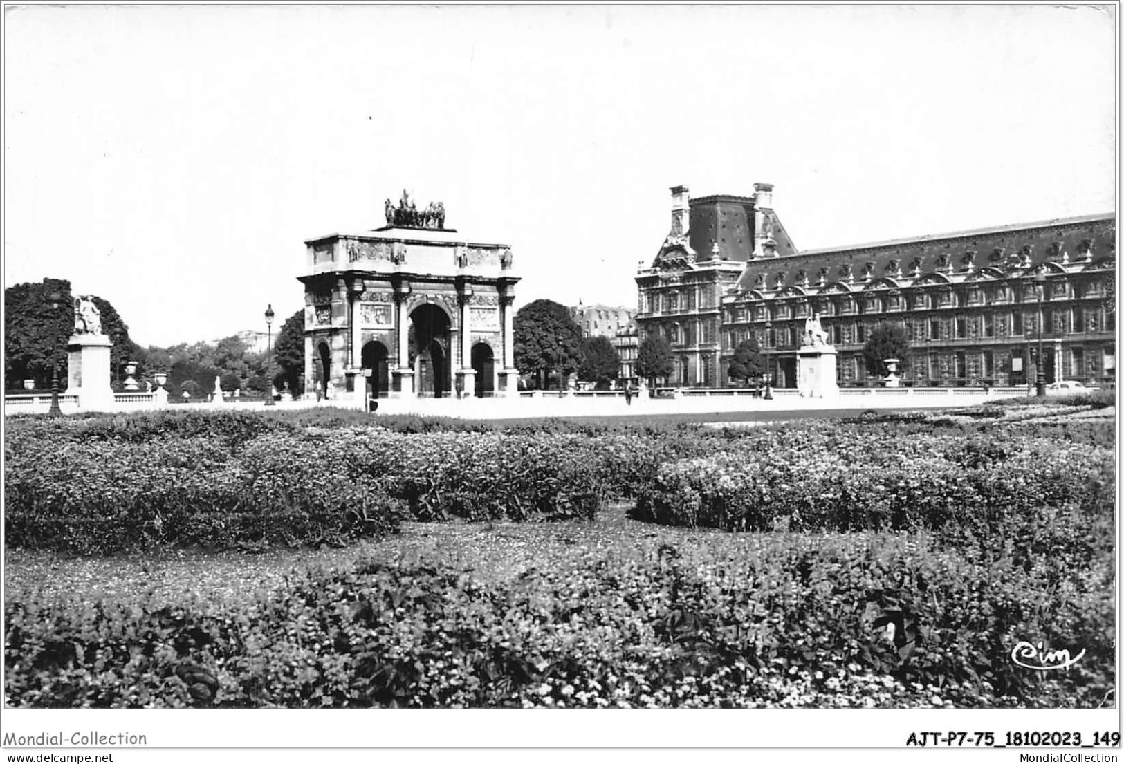 AJTP7-75-0788 - PARIS - L'arc De Triomphe Du Carrousel Et Les Jardins Du Louvre  - Mehransichten, Panoramakarten