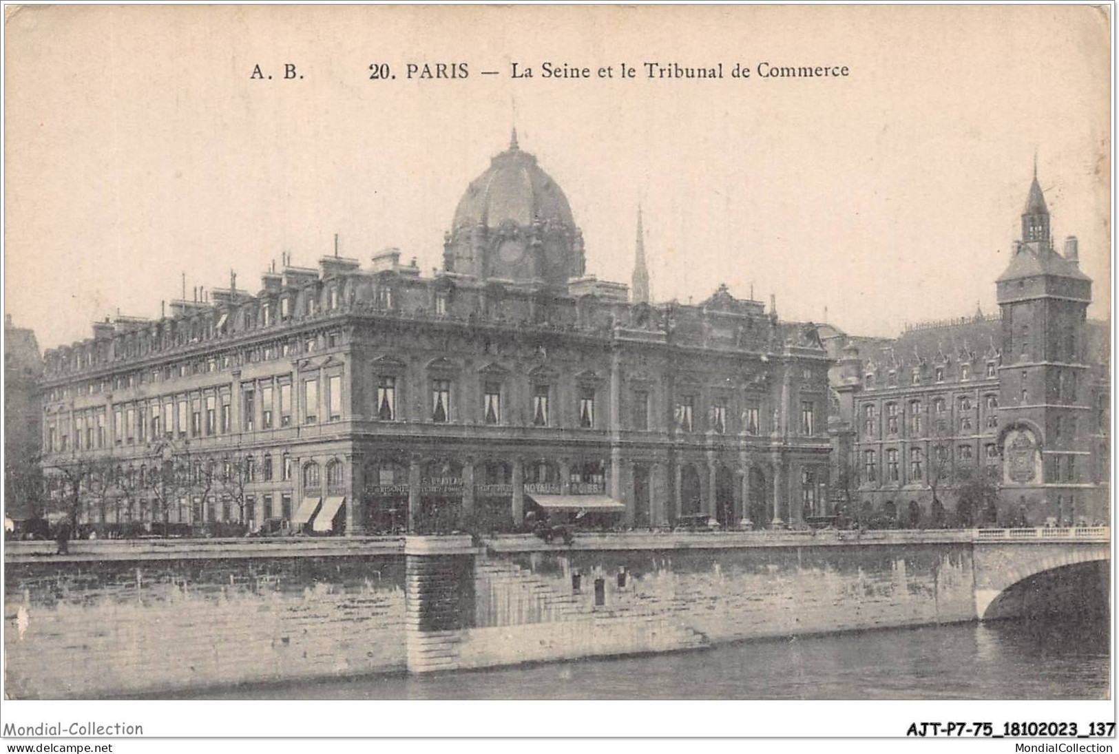 AJTP7-75-0782 - PARIS - La Seine Et Le Tribunal De Commerce  - La Seine Et Ses Bords