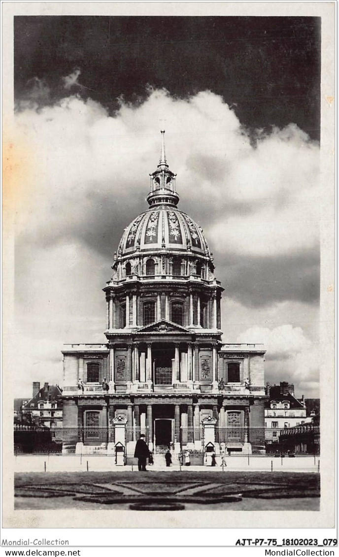 AJTP7-75-0753 - PARIS - Les Invalides  - Cafés, Hoteles, Restaurantes