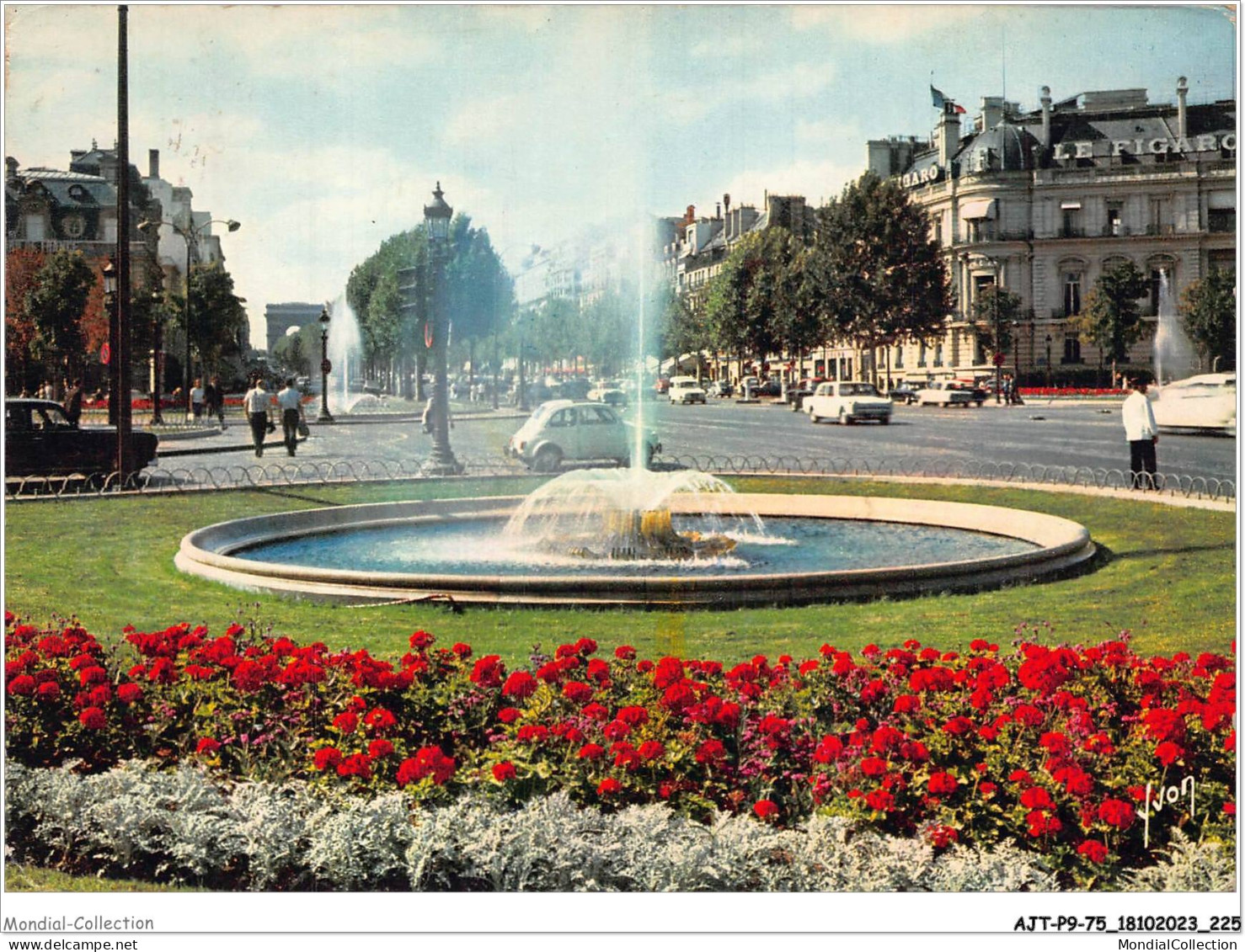 AJTP9-75-01033 - PARIS - Le Rond-point Des Champs-élysées   - Champs-Elysées