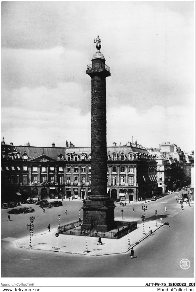 AJTP9-75-01021 - PARIS - Colonne Vendome  - Otros Monumentos