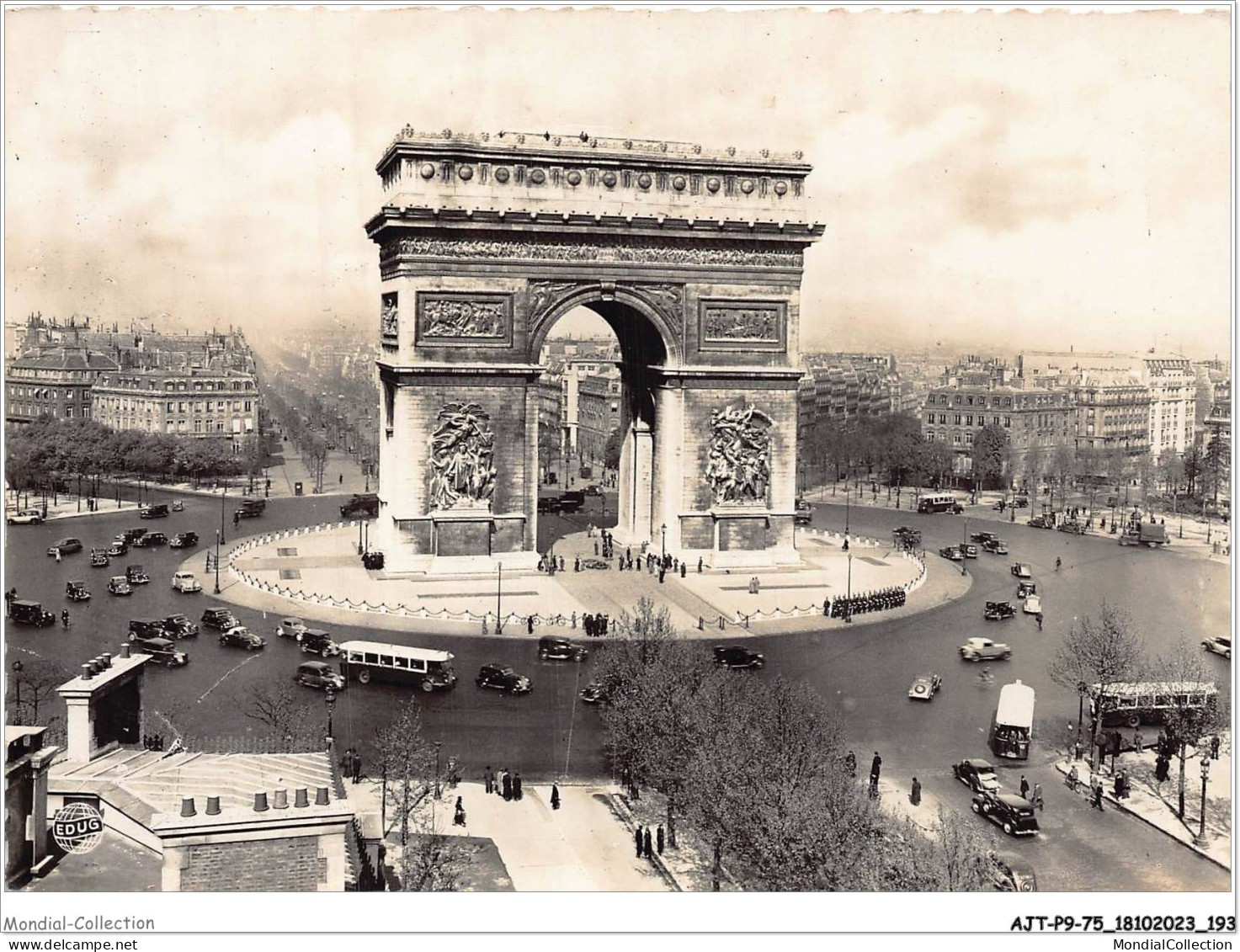 AJTP9-75-01017 - PARIS - L'arc De Triomphe  - Arc De Triomphe
