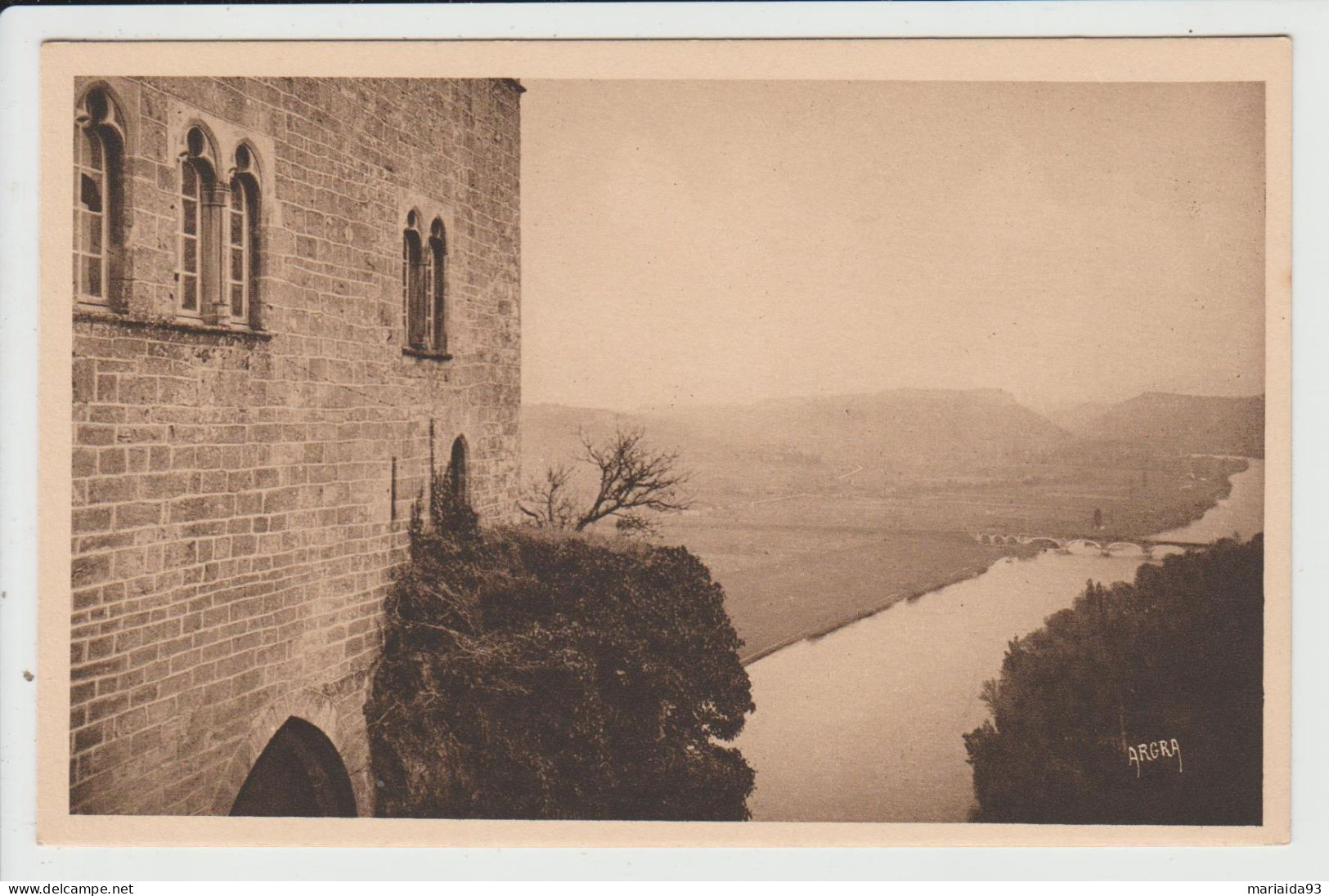 BEYNAC - DORDOGNE - CHATEAU FEODAL - VUE PRISE DE LA TERRASSE SUR LA DORDOGNE - Otros & Sin Clasificación