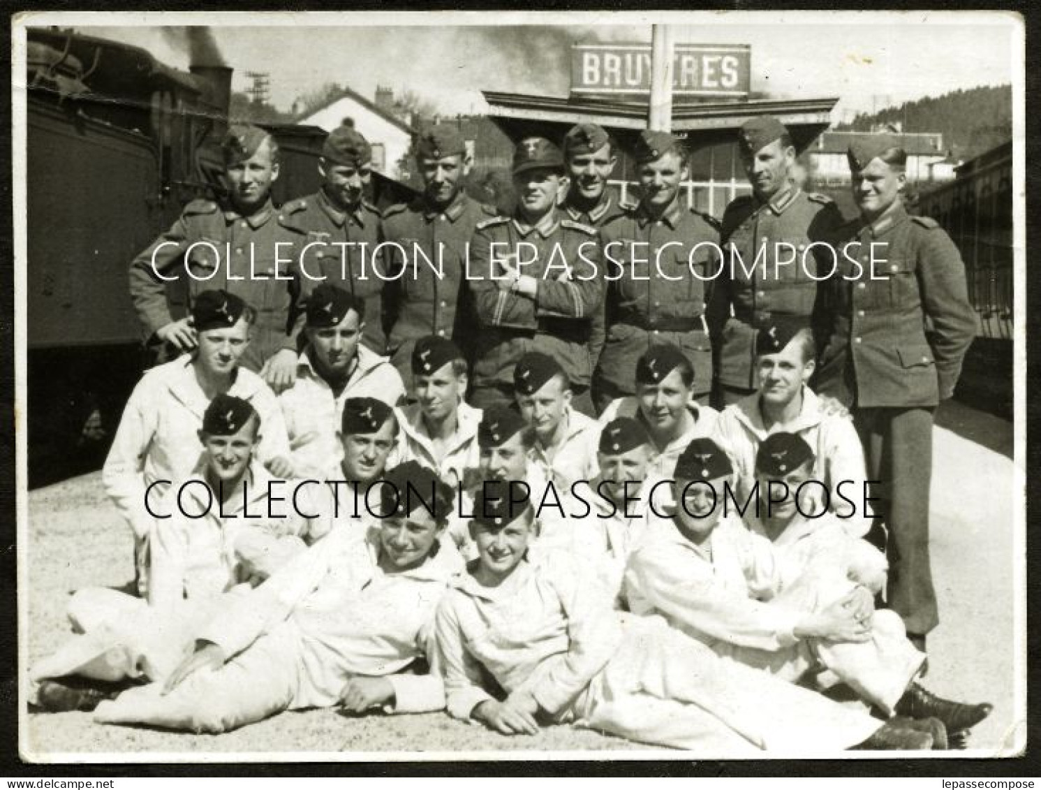 INEDIT BRUYERES - GARE - SOLDATS ALLEMANDS ET TRAINS A QUAI - 15 MAI 1944 - WEHRMARCHT KRIEGSMARINE LOCOMOTIVE - Bruyeres