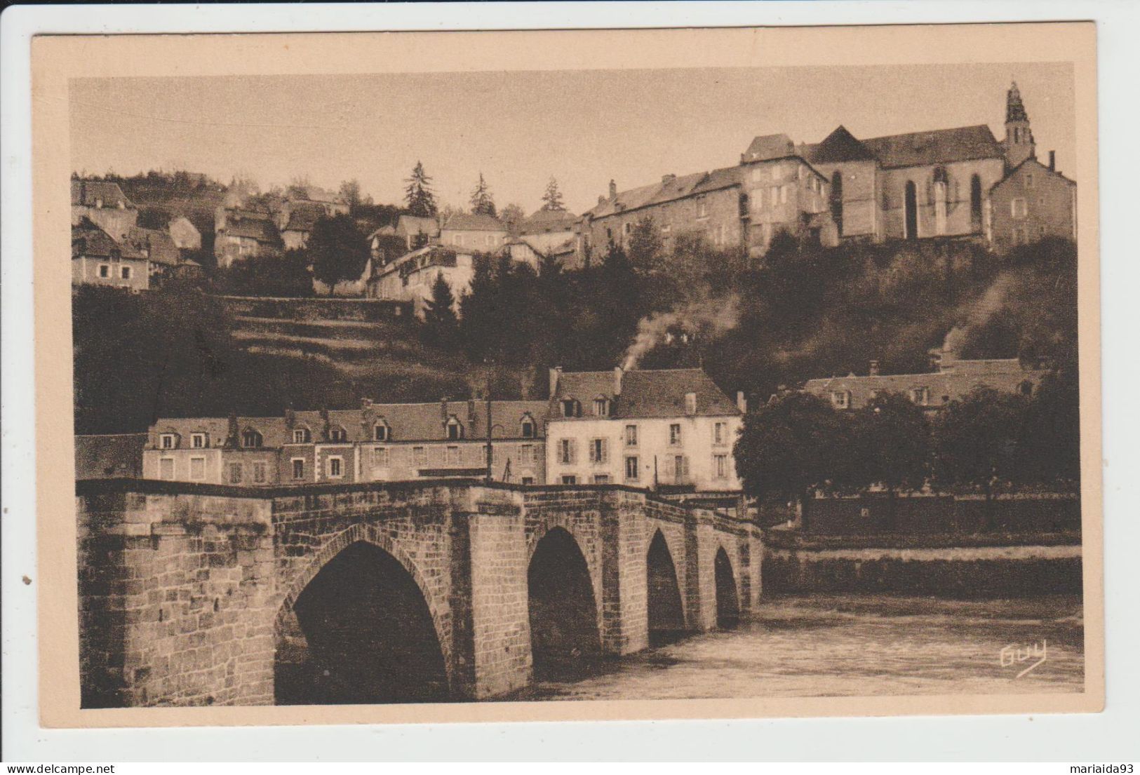 TERRASSON - DORDOGNE - LE VIEUX PONT ET L'EGLISE - Terrasson-la-Villedieu