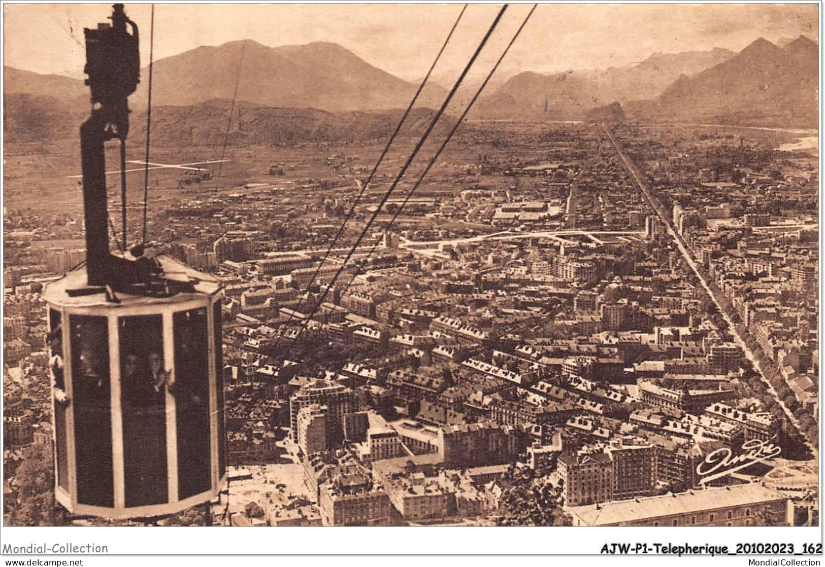 AJWP1-0082 - TELEPHERIQUE - GRENOBLE - LE TELEFERIQUE DE LA BASTILLE - PERSPECTIVE SUR LA VILLE  - Other & Unclassified