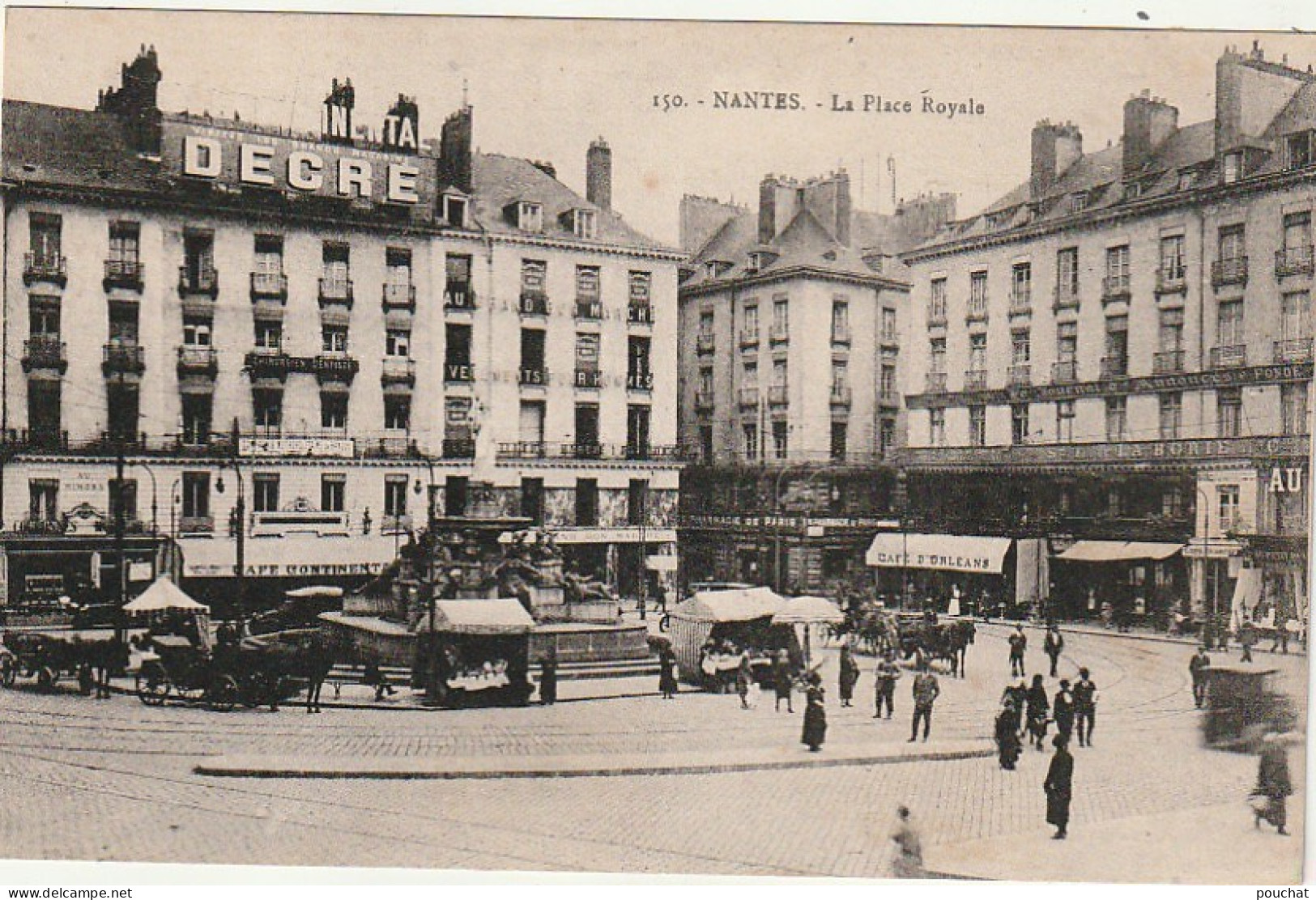 XXX -(44) NANTES - LA PLACE ROYALE - ANIMATION - ETALS , COMMERCES - 2 SCANS - Nantes