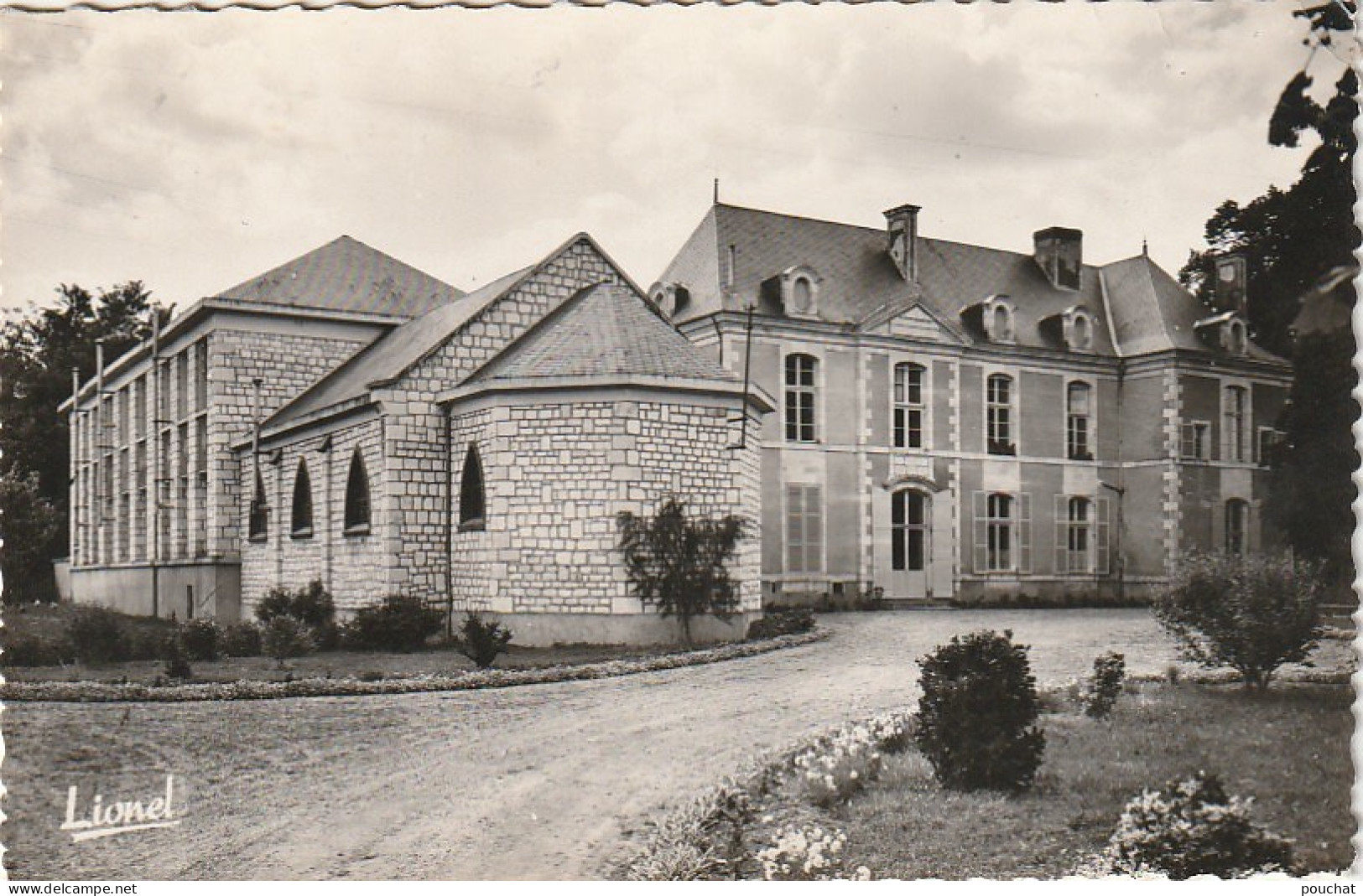 XXX -(49) BLOU - MAISON STE THERESE - ENTREE ET CHAPELLE - 2 SCANS - Other & Unclassified