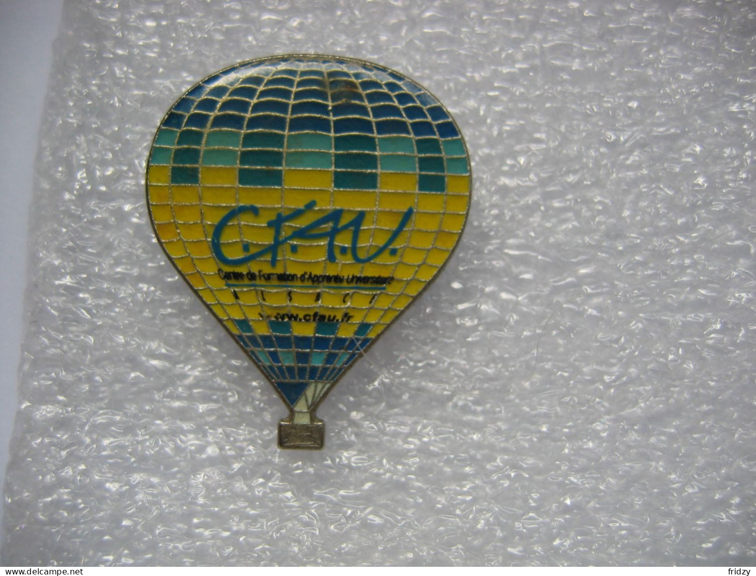 Pin's Montgolfiere C.F.A.U. (Centre De Formation D'Apprentis Universitaire) - Airships