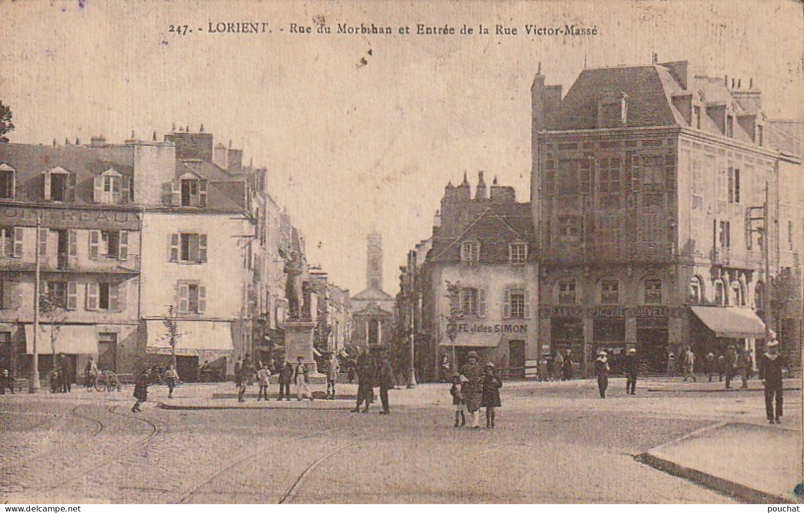 XXX -(56) LORIENT - RUE DU MORBIHAN ET ENTREE DE LA RUE VICTOR MASSE - ANIMATION - CAFE JULES SIMON - 2 SCANS - Lorient