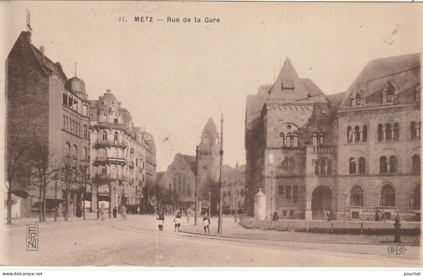 XXX -(57) METZ - RUE DE LA GARE - 2 SCANS - Metz