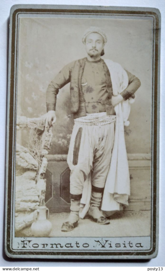 CDV Homme Bédouin En Costume Traditionnel  - Circa 1865  - Photo Adamo, Tunis - BE - Oud (voor 1900)