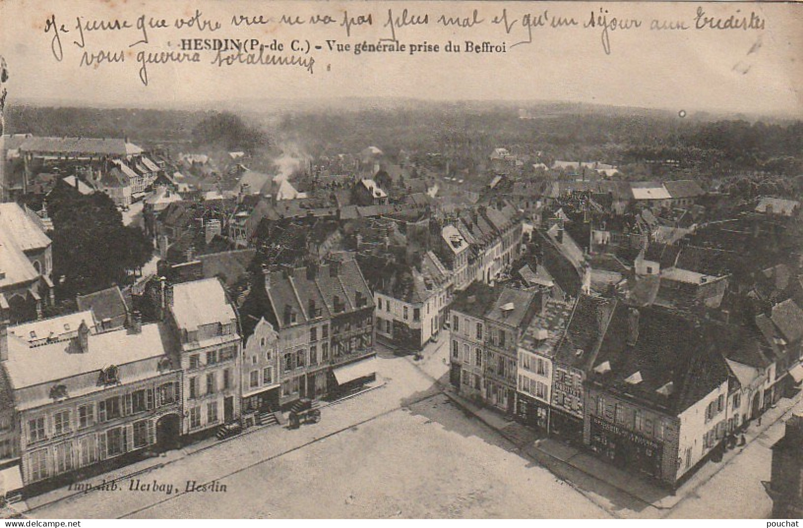 XXX -(62) HESDIN - VUE GENERALE PRISE DU BEFFROI - IMP. LIB. HERBAY , HESDIN - 2 SCANS - Hesdin