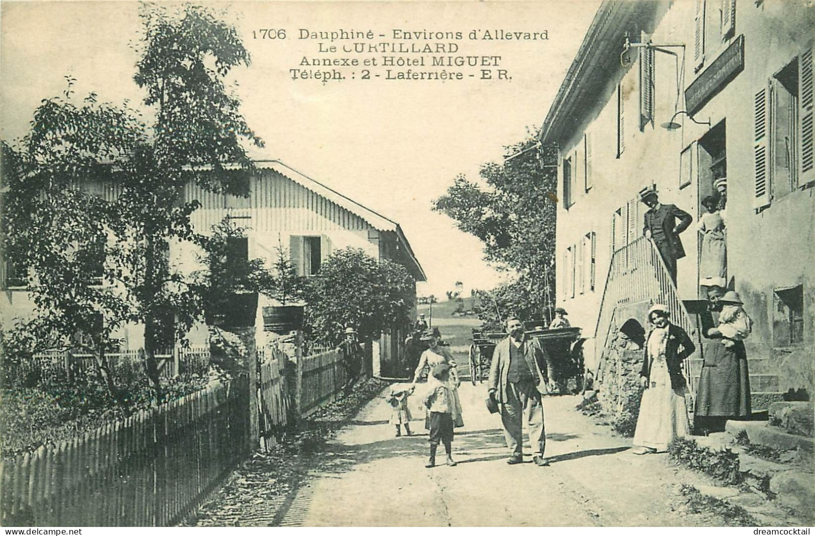 38 LE CURTILLARD. Annexe Et Hôtel Moulin Miguet (avec Le Barbu Pierre Miguet)... - Allevard