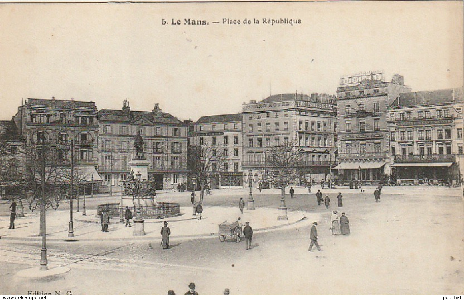 XXX -(72) LE MANS - PLACE DE LA REPUBLIQUE - ANIMATION - GRAND HOTEL - GRANDE PHARMACIE DE PARIS - Le Mans