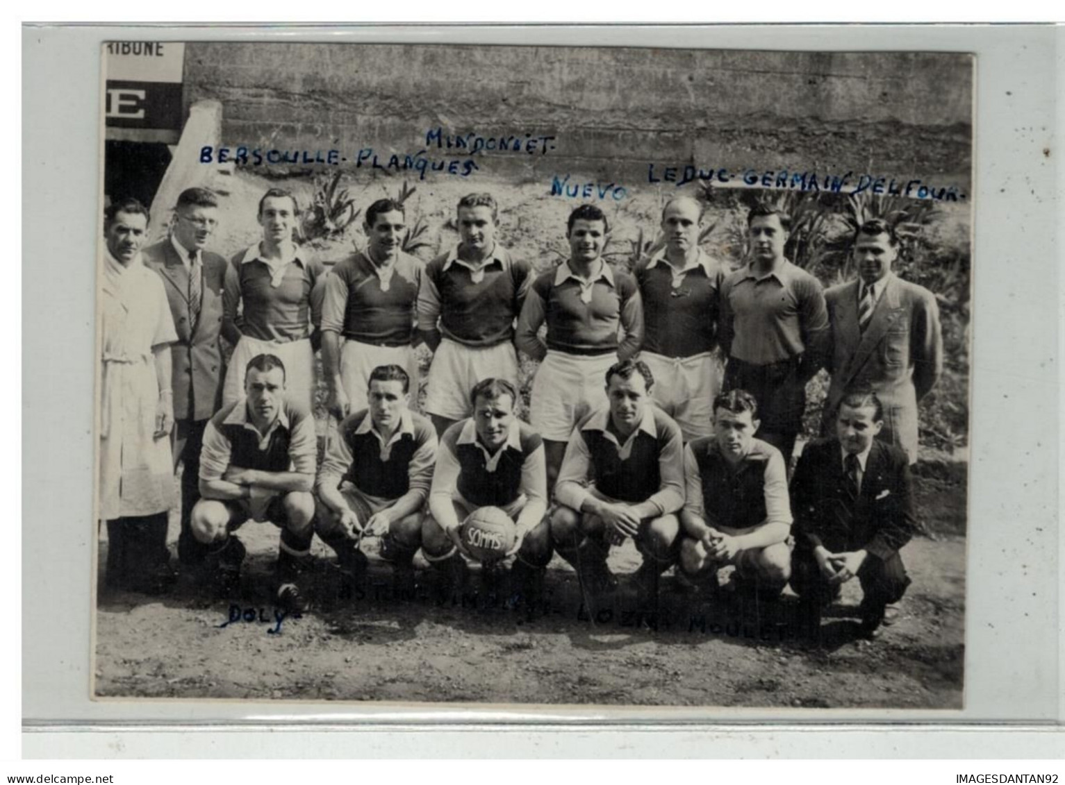 FOOTBALL #17275 SPORT FOOT EQUIPE FRANCAISE FRANCE FRENCH TEAM RED STAR PARIS ANNEE 1946 - Football