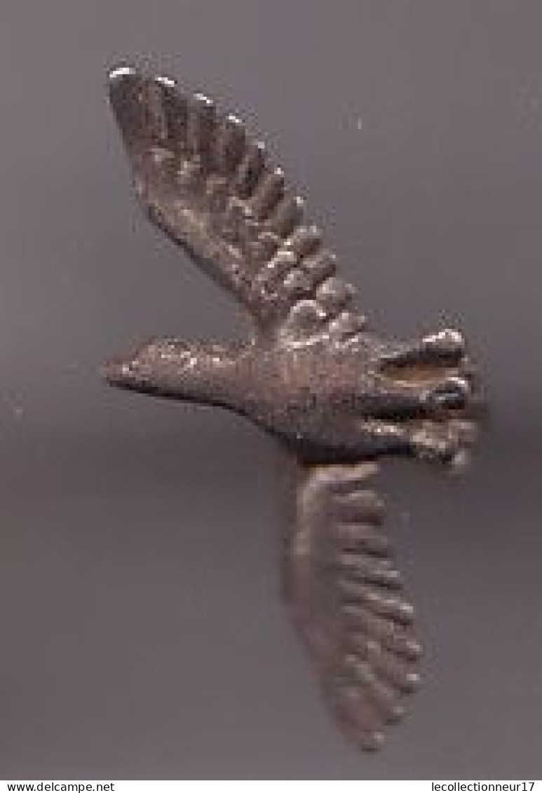 Pin's Oiseau Réf 486 - Animaux
