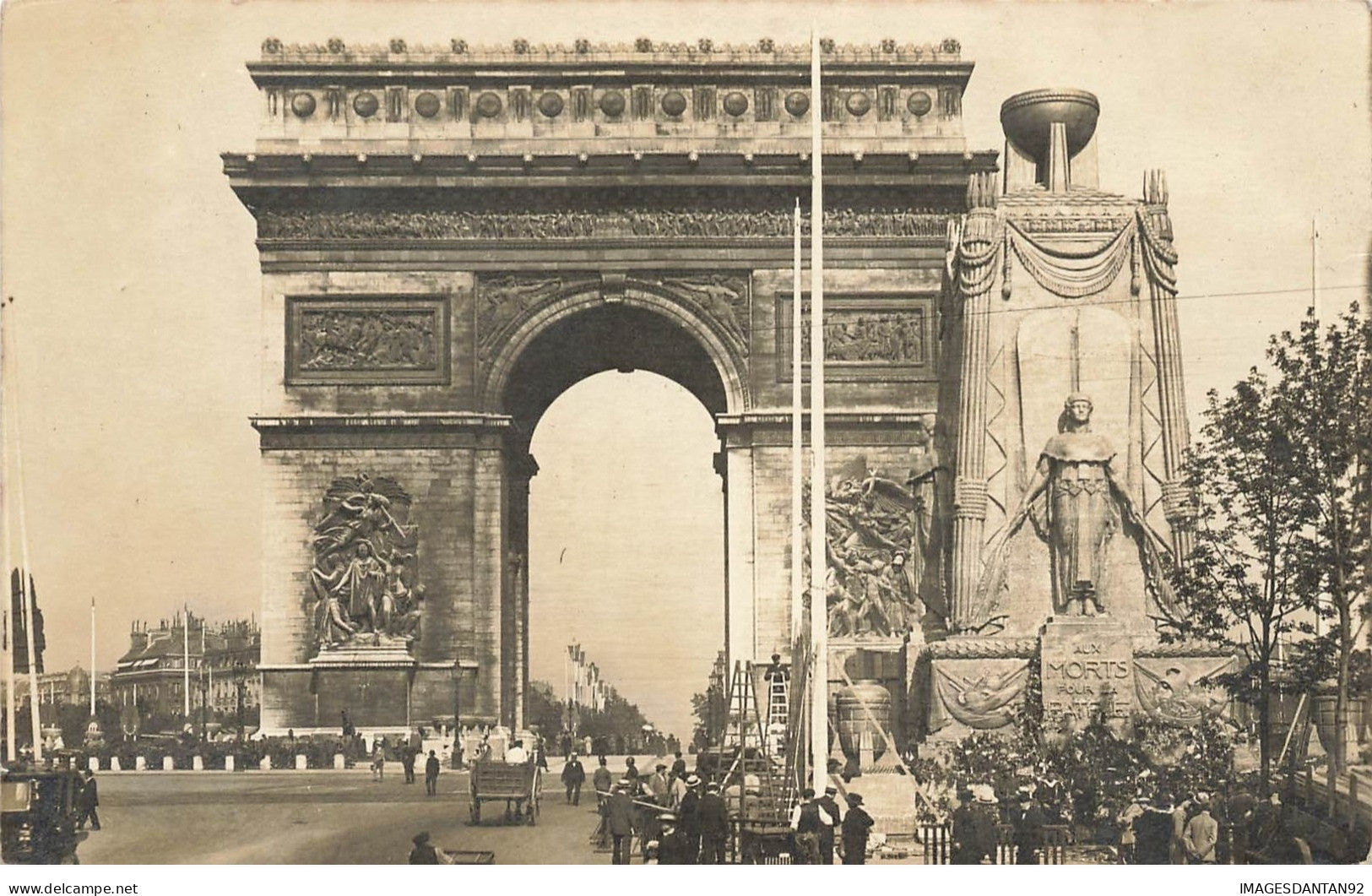 75 PARIS  #22849 ARC DE TRIOMPHE MONUMENT AUX MORTS CARTE PHOTO - Arc De Triomphe