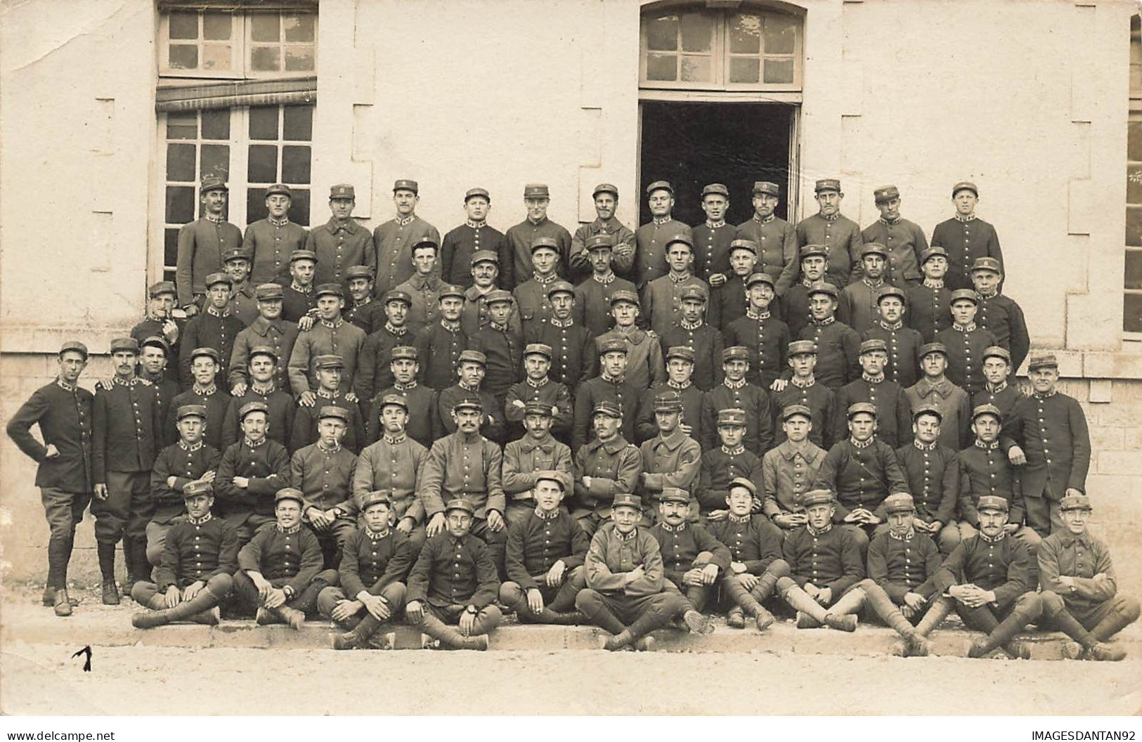 MILITAIRE #23093 REGIMENT MILITAIRE 8 EME REG ??? CARTE PHOTO - Regimenten