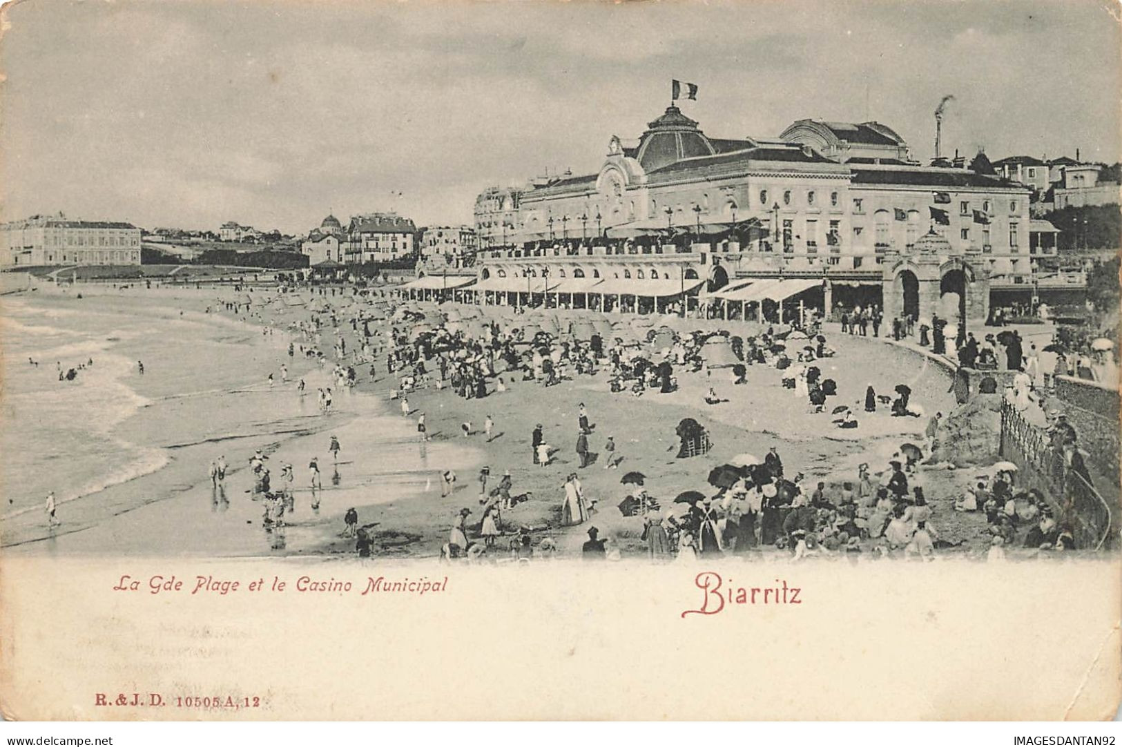 64 BIARRITZ #20513 LA GRANDE PLAGE ET LE CASINO MUNICIPAL - Biarritz