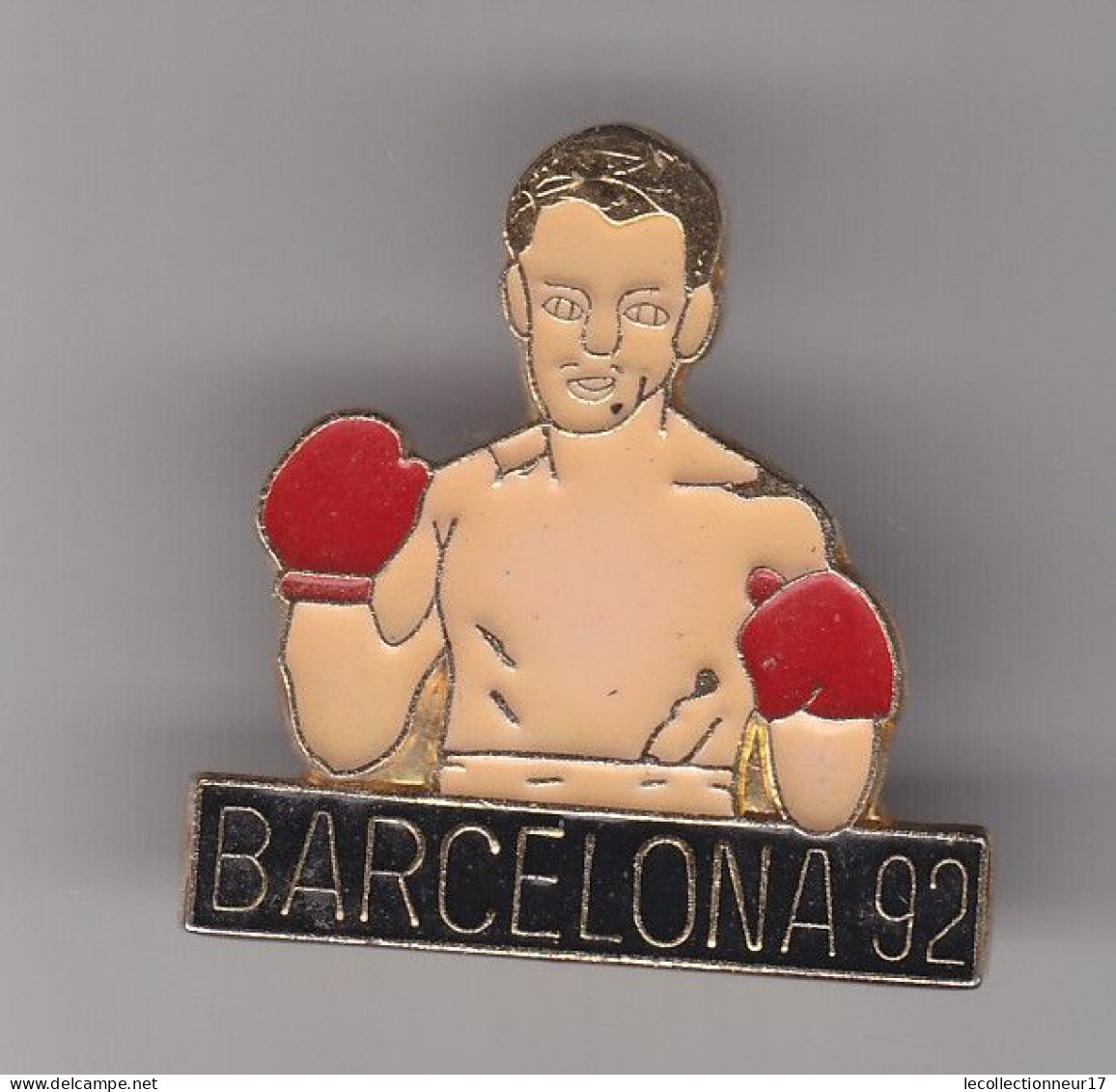 Pin's Boxe   J.O. Barcelone 92 Réf 6686 - Boksen