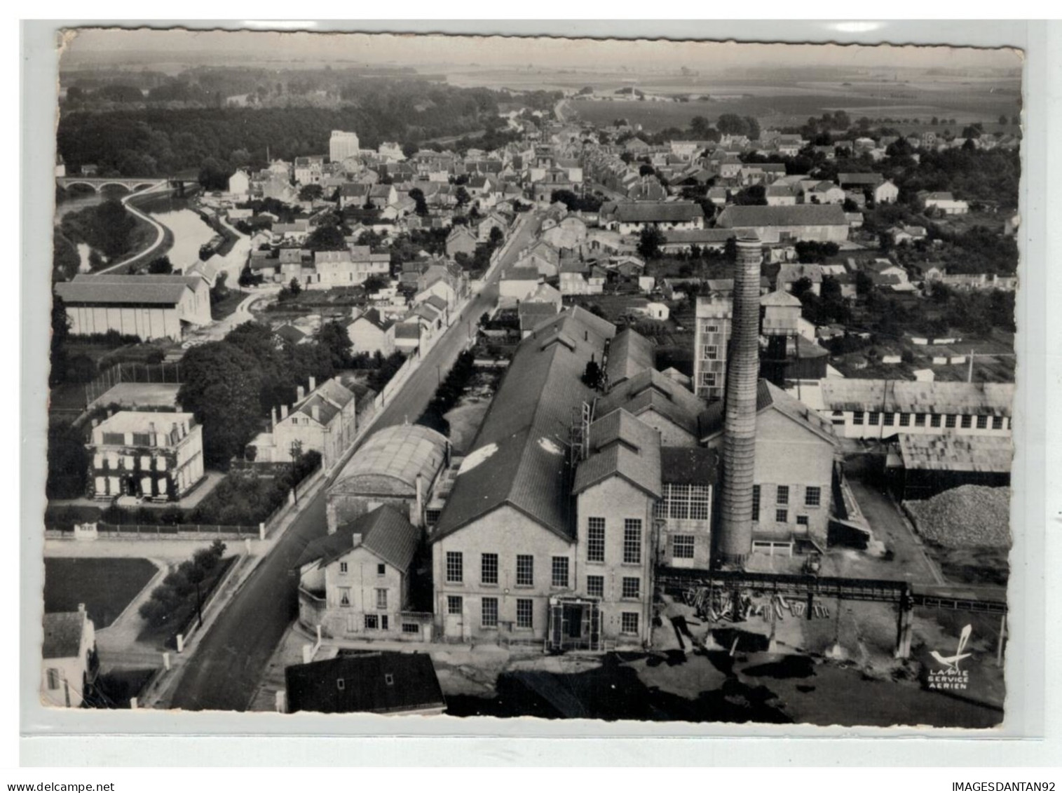 08 ATTIGNY VUE AERIENNE LA SUCRERIE ET LA RUE EUGENE FRERE N°4 - Attigny