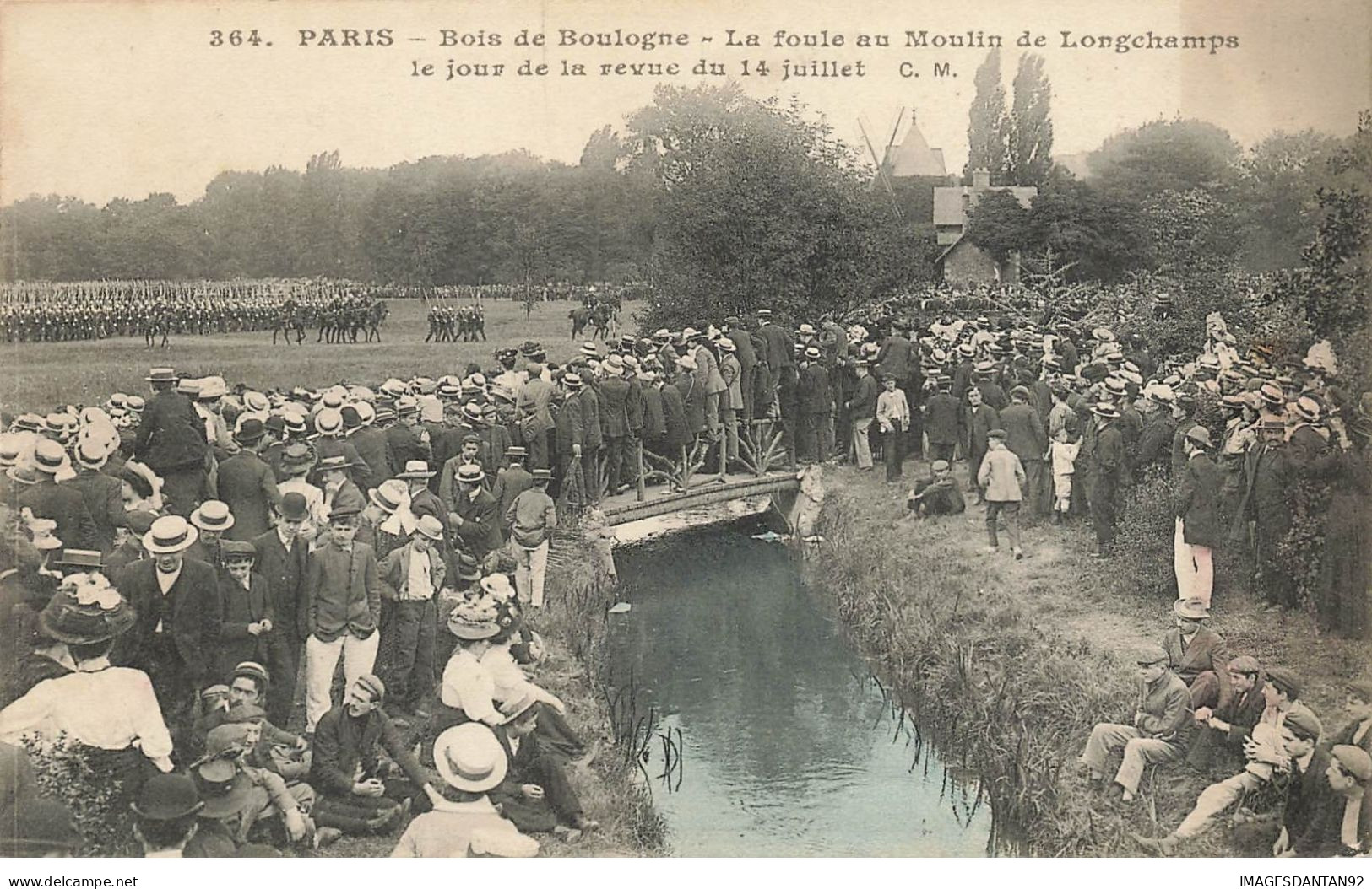 75 PARIS 16 #22920 BOIS BOULOGNE MOULIN DE LONGCHAMPS REVUE MILITAIRE 14 JUILLET - District 16