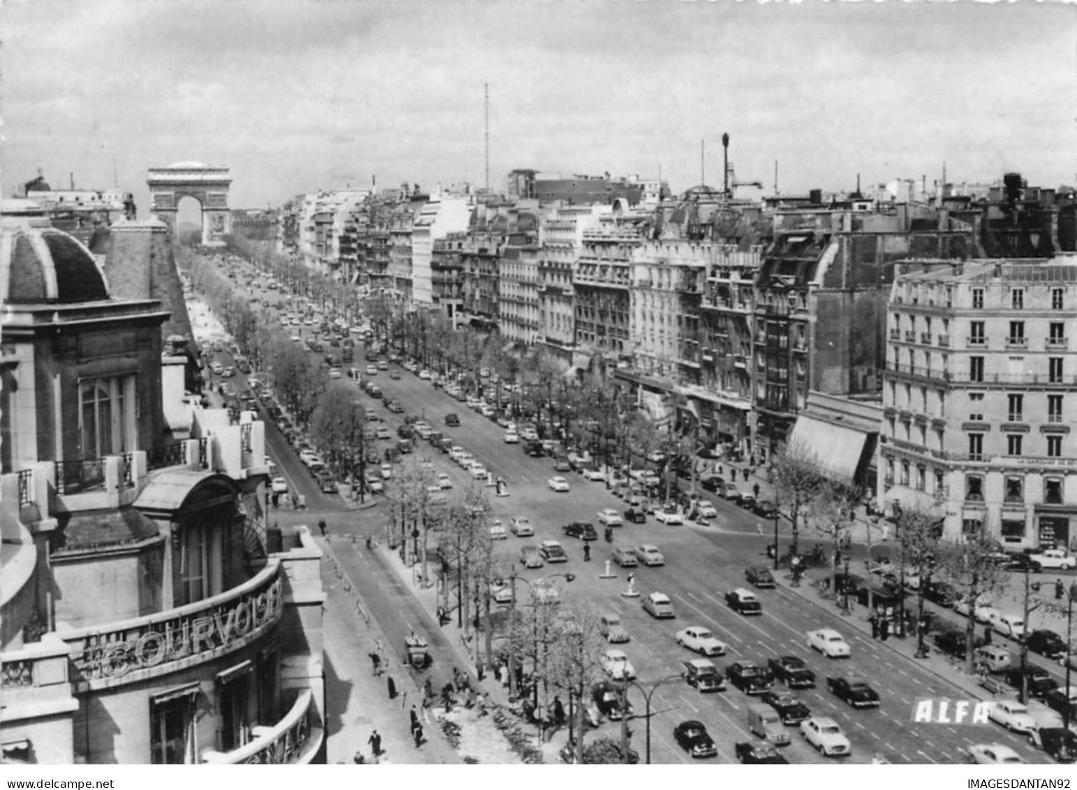 75 PARIS 08 #22901 AVENUE DES CHAMPS ELYSEES VUE GENERALE ARC DE TRIOMPHE - Distrito: 08