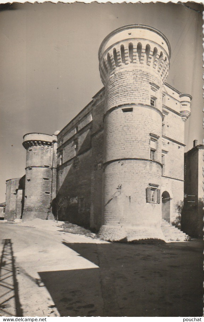 XXX -(84) GORDES - LE CHATEAU - FACE SUD - EDIT. MEYER PORTE , CARPENTRAS - 2 SCANS - Gordes