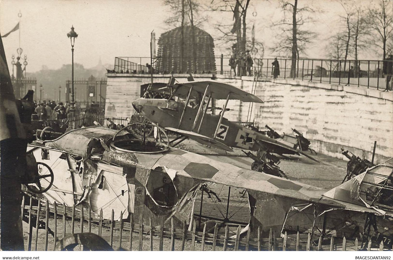 75 PARIS 08 #22696 PLACE CONCORDE AVION AVIATION CARTE PHOTO - Distrito: 08