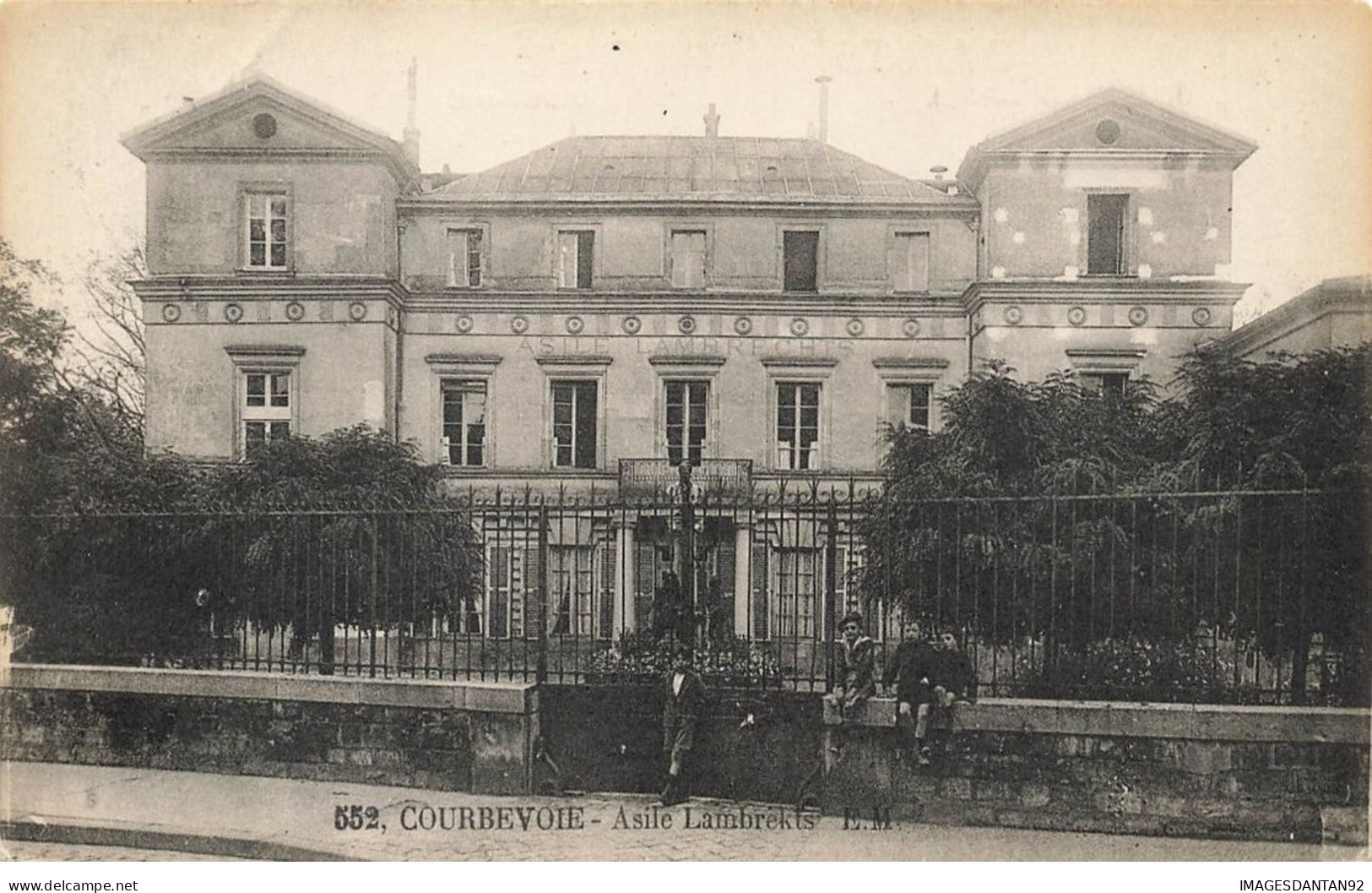92 COURBEVOIE #24768 ASILE LAMBRECHT - Courbevoie