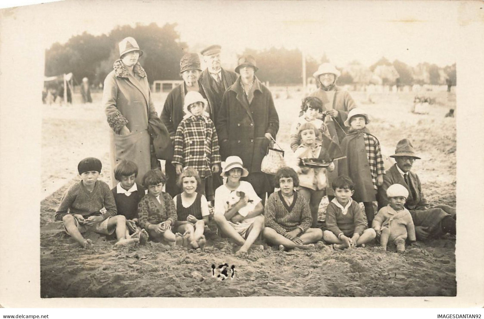 44 LE POULIGUEN #25101 CARTE PHOTO PRISE SUR LA PLAGE - Le Pouliguen