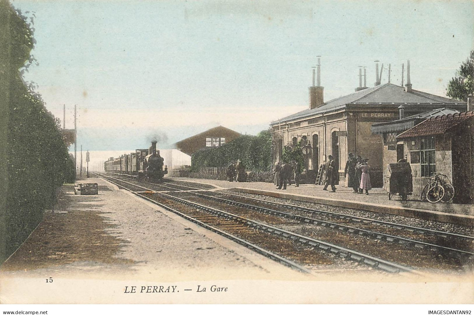 78 LE PERRAY EN YVELINES #23905 GARE LOCOMOTIVE TRAIN - Le Perray En Yvelines