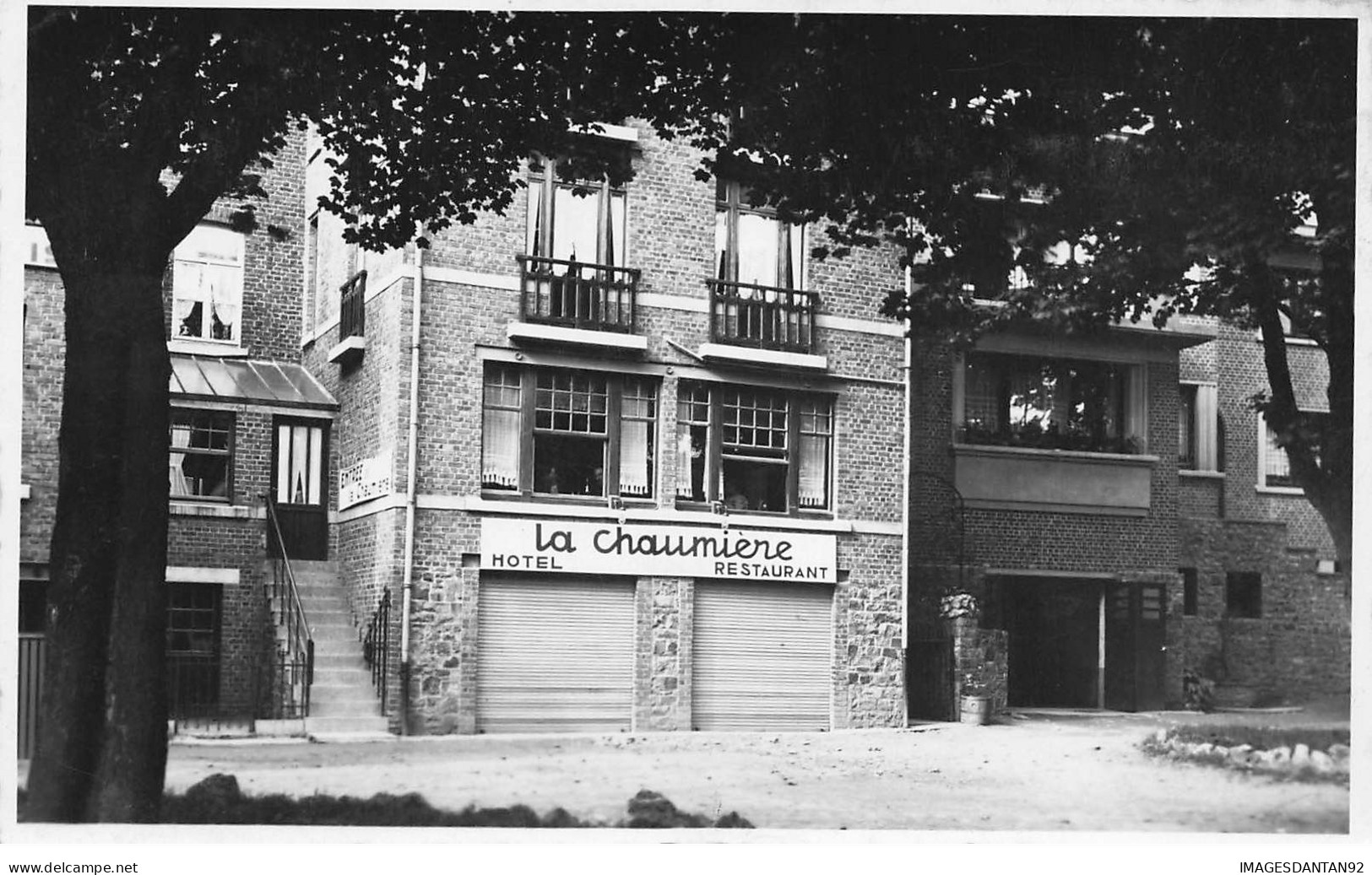 A LOCALISER #27595 HOTEL RESTAURANT LA CHAUMIERE CARTE PHOTO - Hotels & Gaststätten