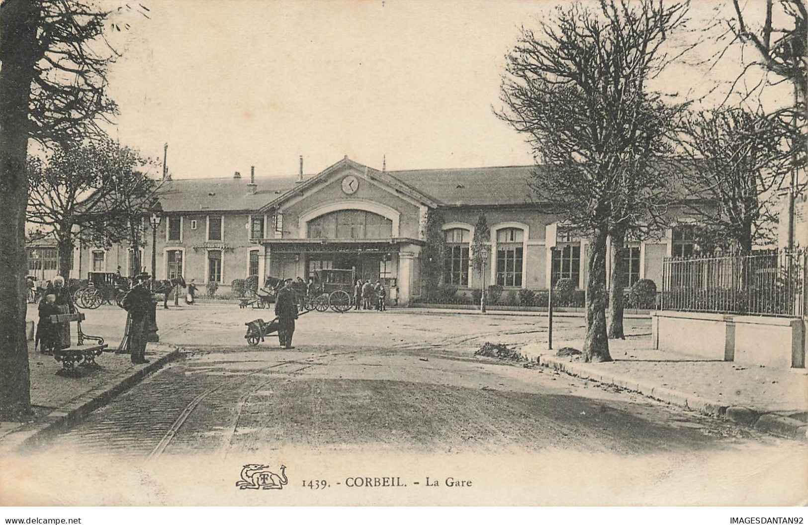 91 CORBEIL ESSONNES #26924 LA GARE ATTELAGES CHARRETTE A BRAS - Corbeil Essonnes