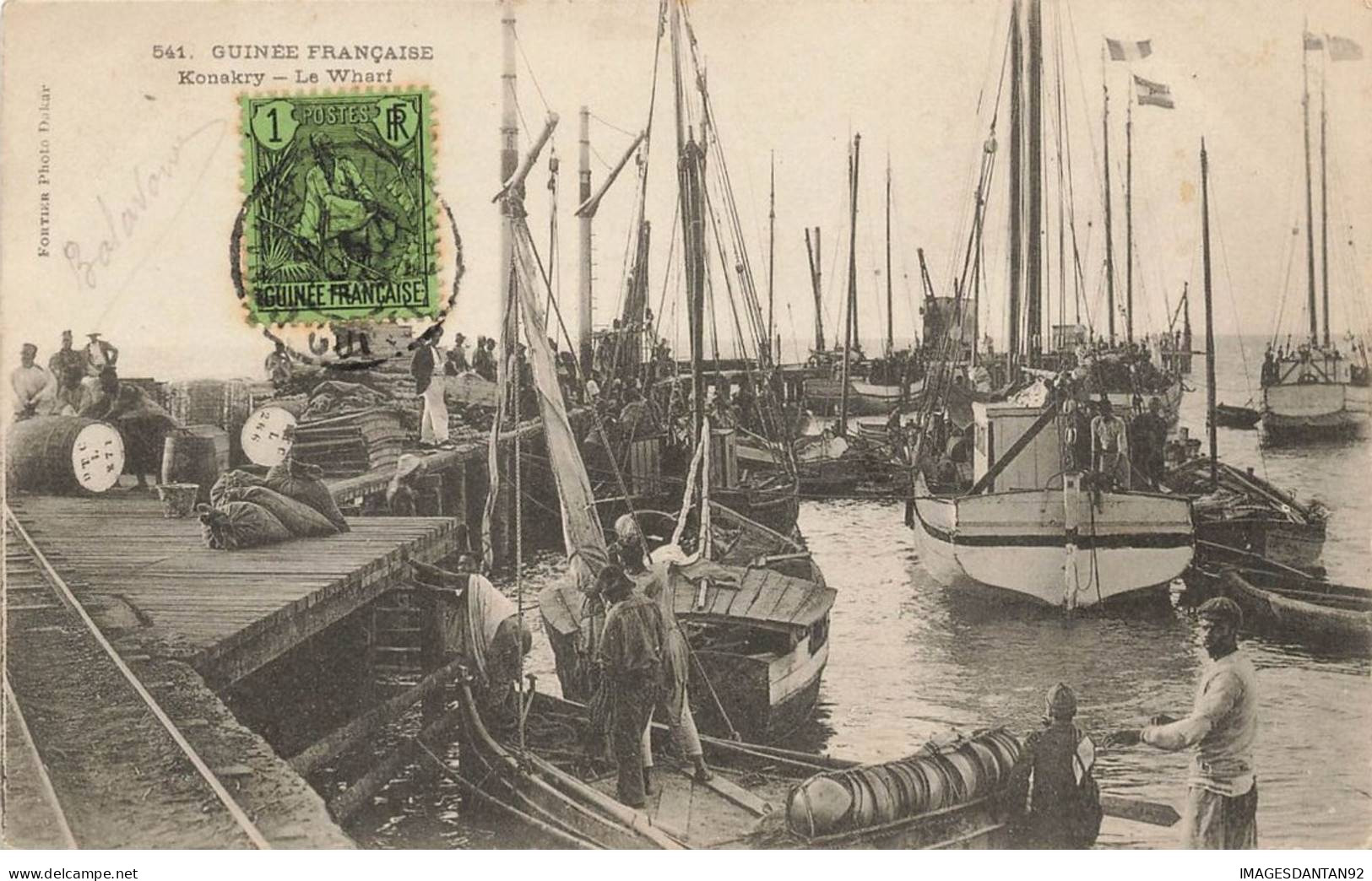 GUINEE FRANCAISE #27818 KONAKRY LE WHARF BATEAU - Guinée Française