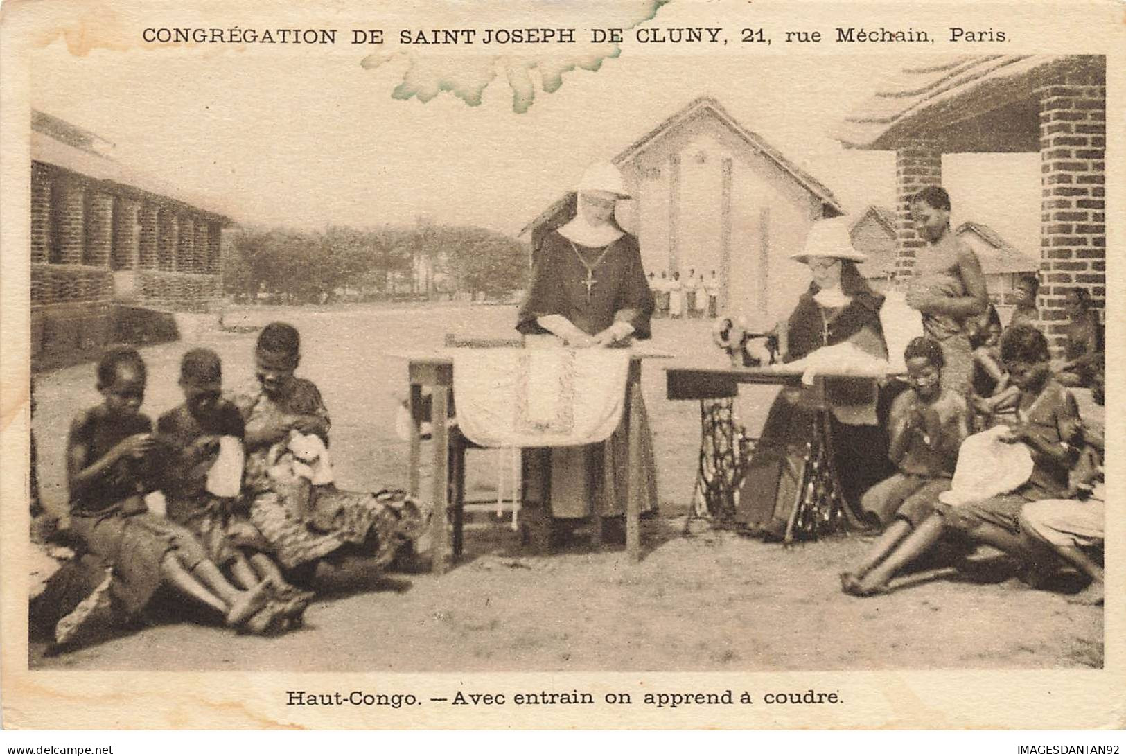 CONGO FRANCAIS #27796 CONGREGATION SAINT JOSEPH DE CLUNY CHRETIEN COUTURE ENFANT - Congo Francés