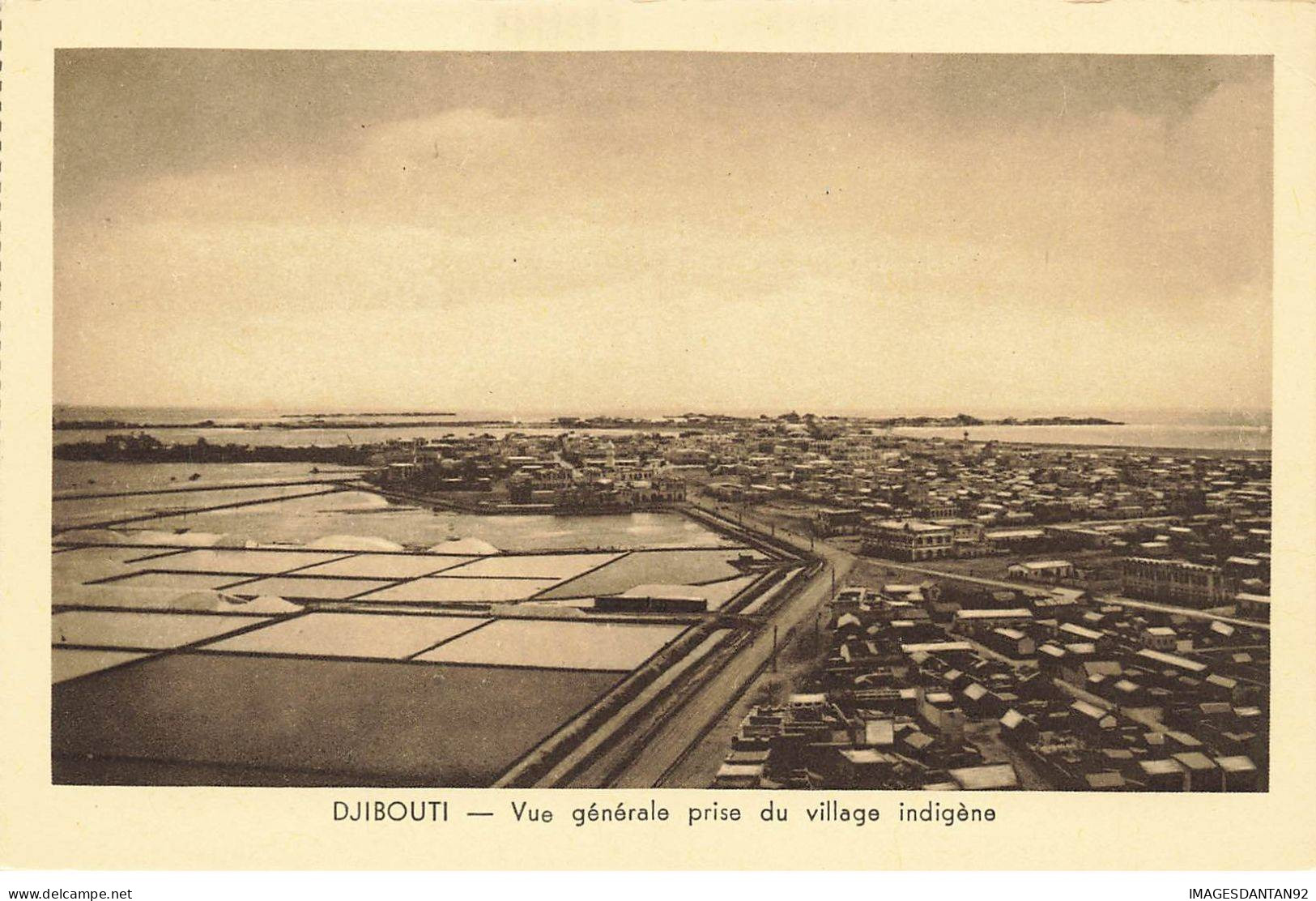 DJIBOUTI #27825 VUE GENERALE VILLAGE INDIGENE - Dschibuti