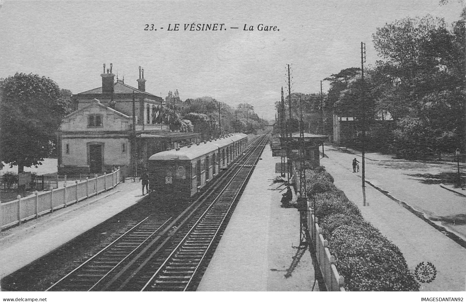 78 LE VESINET #23938 GARE TRAIN - Le Vésinet